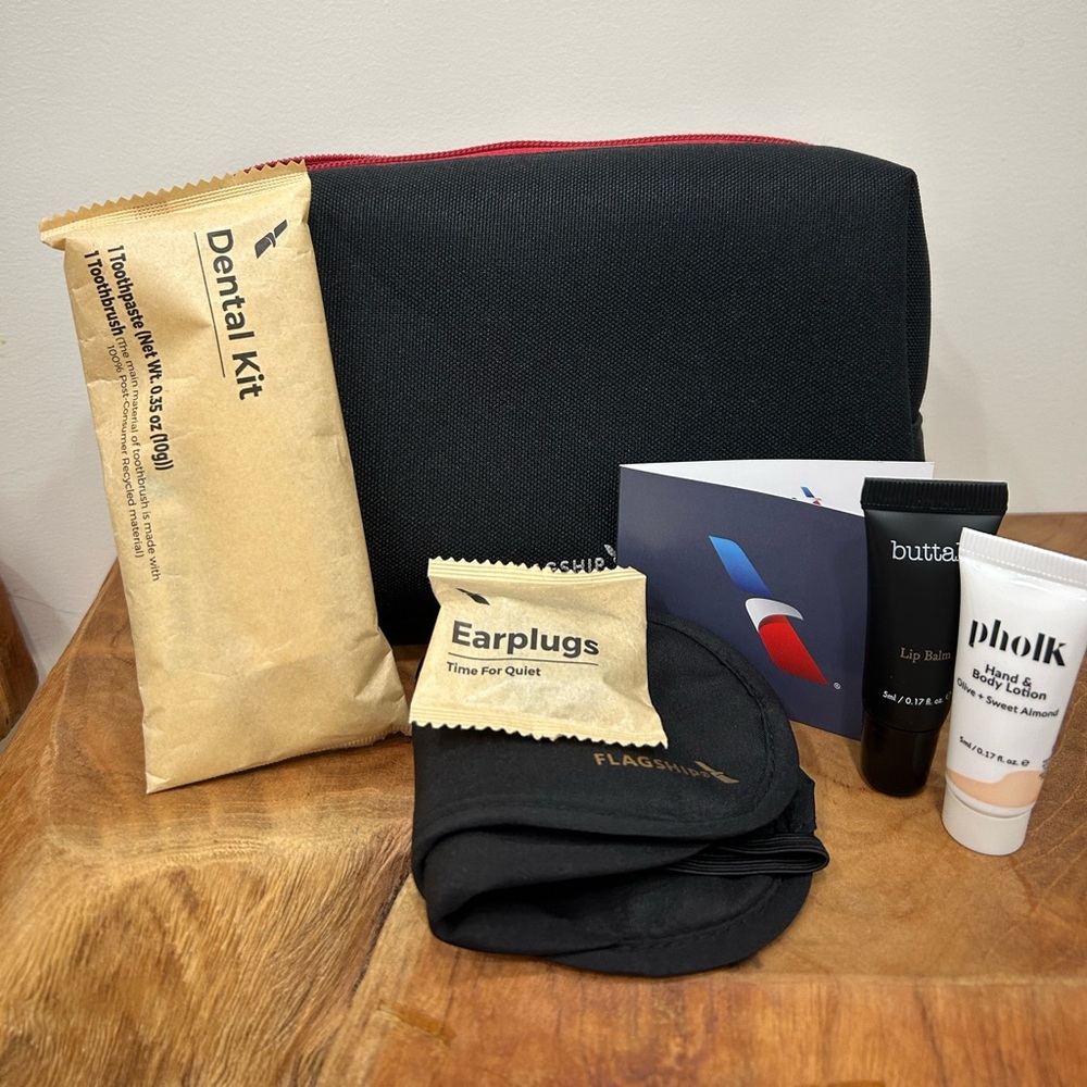 American Airlines Brandon Blackwood Black Amenity Bag with Red Zipper